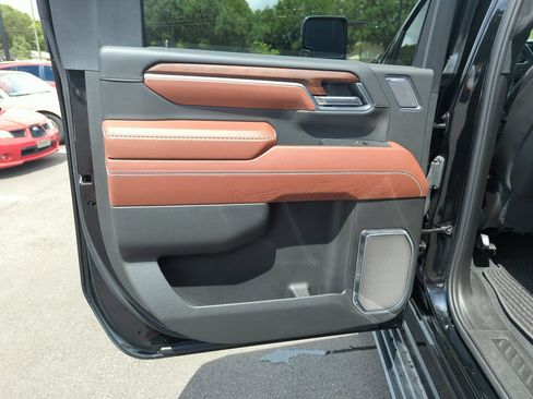 Used 2025 GMC Sierra 3500 Denali Ultimate AWD/4WD image 30