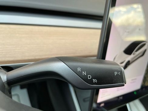 Used 2020 Tesla Model 3 Standard Range Plus image 28