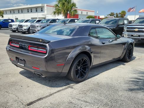 Used 2021 Dodge Challenger R/T Scat Pack RWD image 7