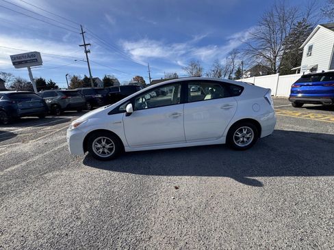 Used 2010 Toyota Prius Four image 32
