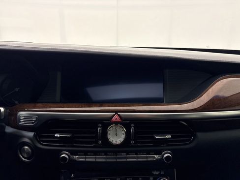 Used 2017 Genesis G90 5.0 Ultimate image 23