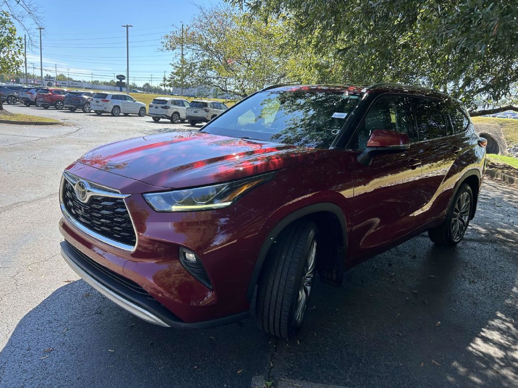 Used 2021 Toyota Highlander Platinum AWD/4WD image 5