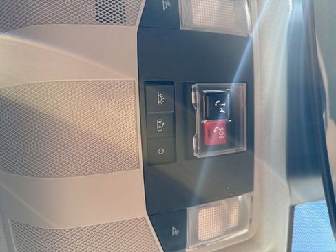 Used 2024 Mitsubishi Eclipse Cross SE image 32