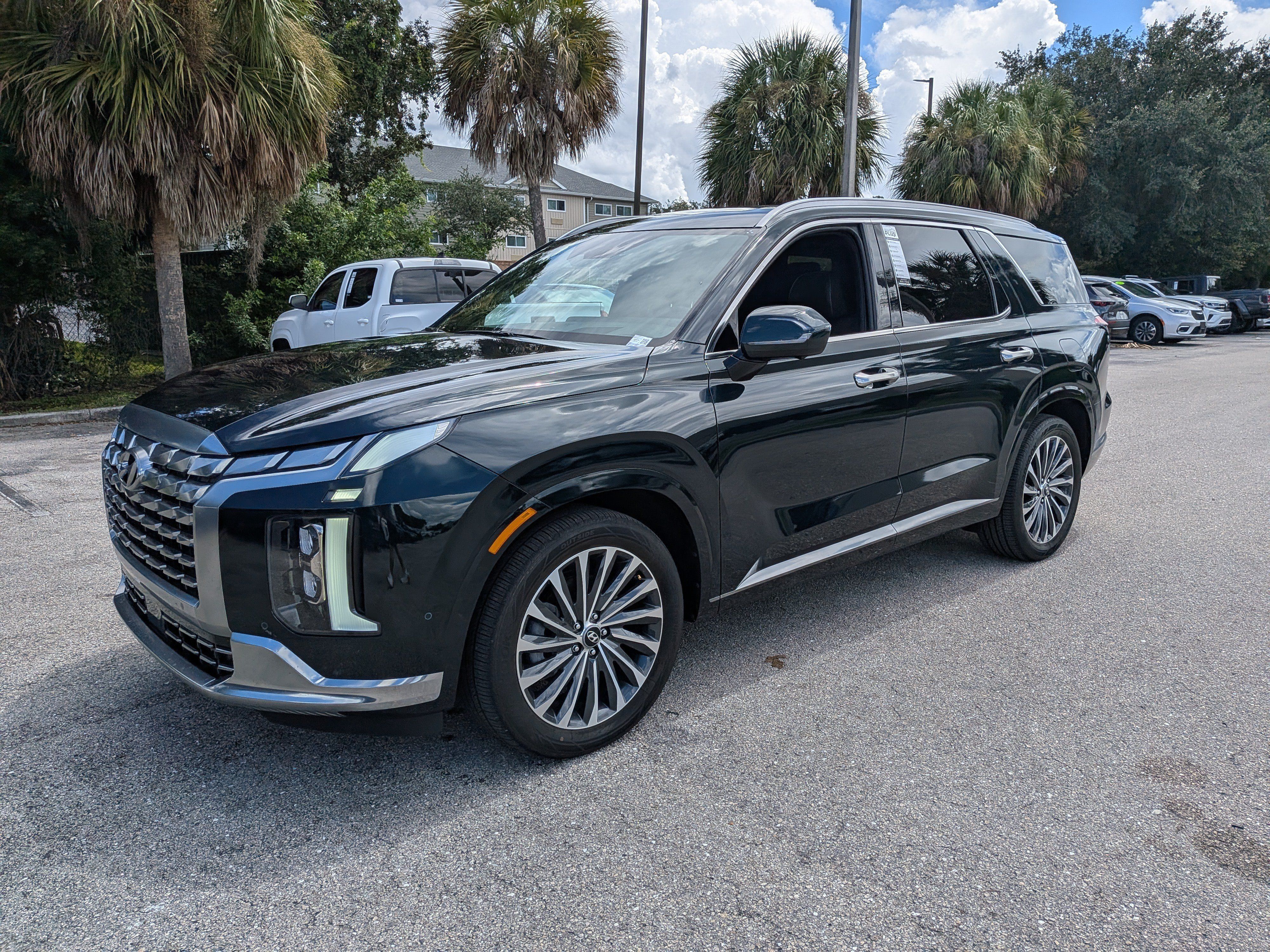 Used 2025 Hyundai Palisade Calligraphy FWD image 8