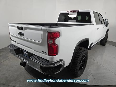 Used 2024 Chevrolet Silverado 2500 LTZ w/ LTZ Plus Package image 6