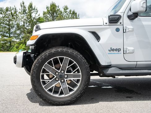 Used 2024 Jeep Wrangler High Altitude AWD/4WD image 4