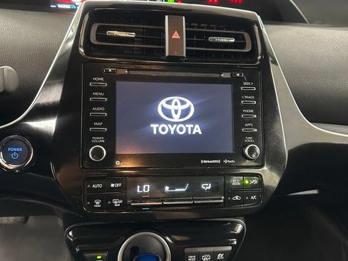 Used 2021 Toyota Prius Prime LE FWD image 18