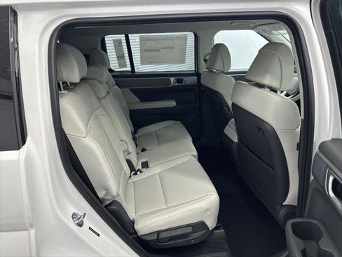 New 2026 Hyundai Santa Fe SEL FWD image 16