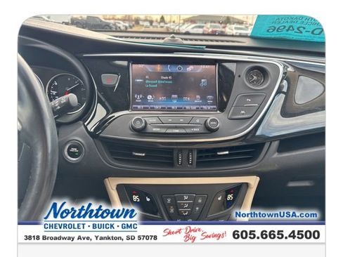 Used 2018 Buick Envision Premium image 38