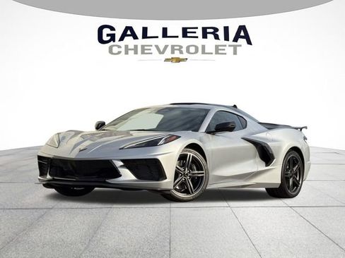 New 2026 Chevrolet Corvette Stingray Coupe w/ Z51 Performance Package RWD image 2