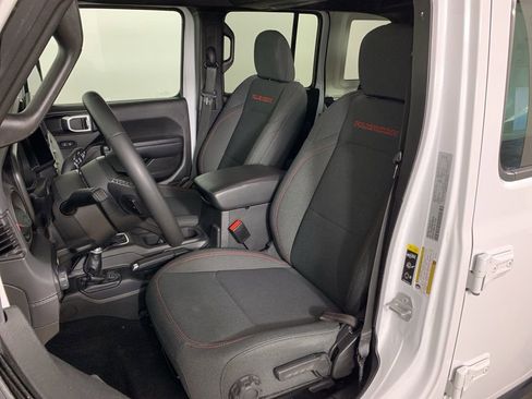 Used 2025 Jeep Wrangler Unlimited Rubicon AWD/4WD image 27