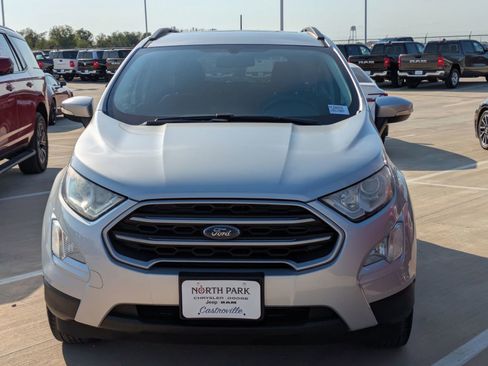 Used 2019 Ford EcoSport SE image 8