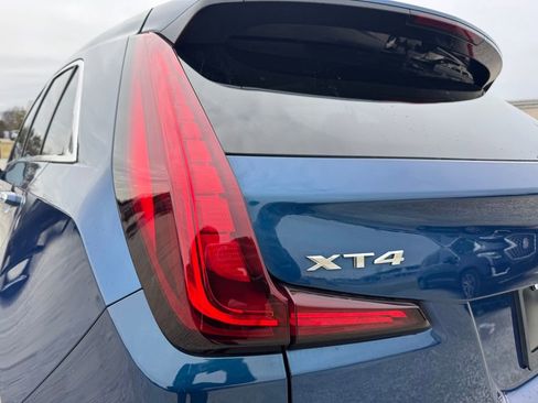 Used 2019 Cadillac XT4 Luxury w/ Cold Weather Package image 13