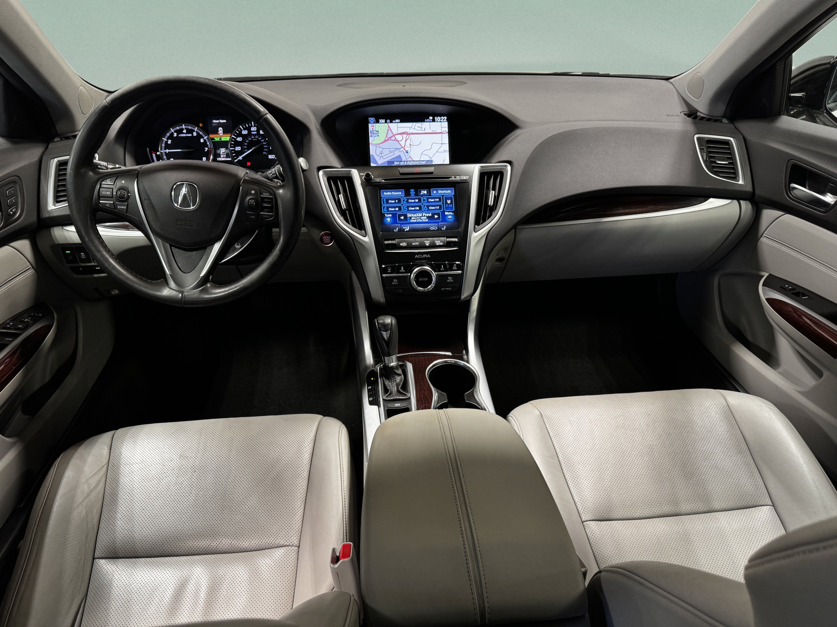 Used 2017 Acura TLX w/ Technology Package FWD image 24