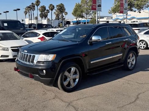 Used 2012 Jeep Grand Cherokee Overland AWD/4WD image 3