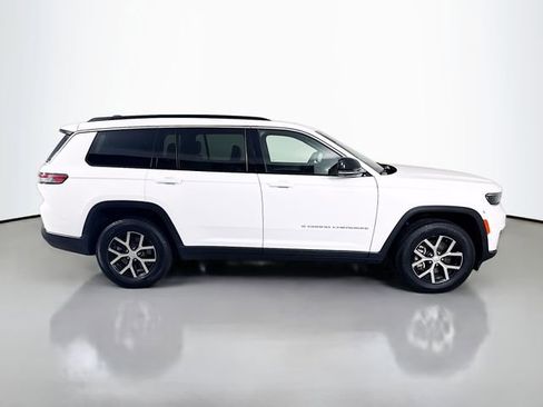 Used 2024 Jeep Grand Cherokee L Limited w/ Luxury Tech Group II image 5