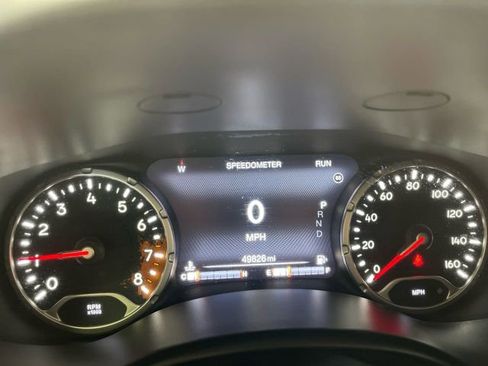 Used 2017 Jeep Renegade Trailhawk w/ Popular Equipment Group AWD/4WD image 15