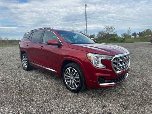 Used 2023 GMC Terrain Denali w/ LPO, Floor Liner Package AWD/4WD image 8