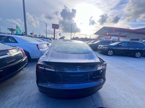Used 2019 Tesla Model 3 Long Range AWD/4WD image 4