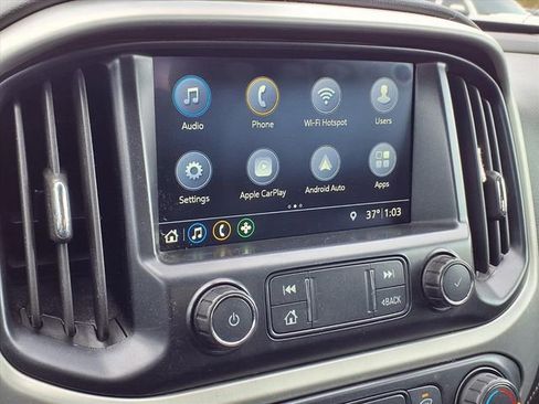 Used 2019 GMC Canyon SLE image 10