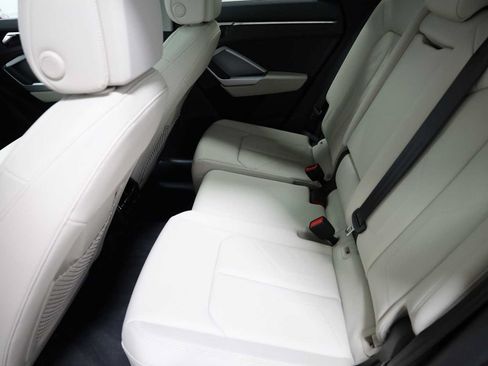 Certified 2025 Audi Q3 2.0T Premium w/ Convenience Package AWD/4WD image 31