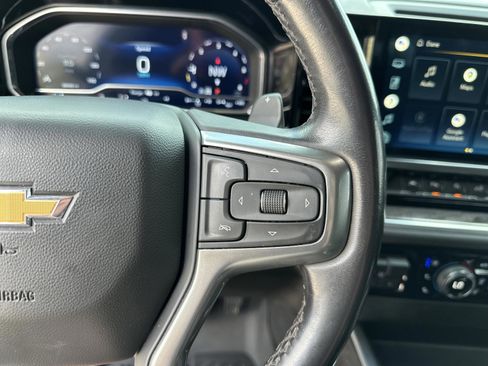 Used 2022 Chevrolet Silverado 1500 LTZ w/ LTZ Convenience Package II AWD/4WD image 29