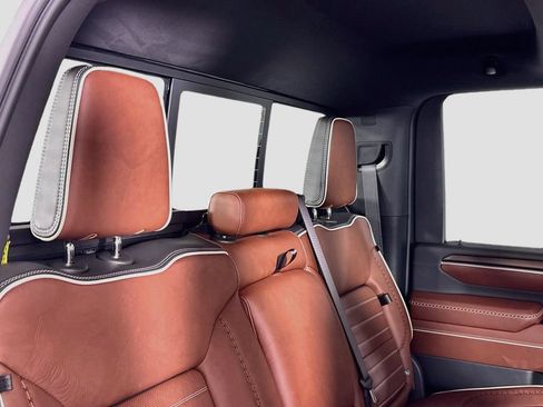 New 2026 GMC Sierra 2500 Denali Ultimate w/ LPO, Black Badging Package AWD/4WD image 28