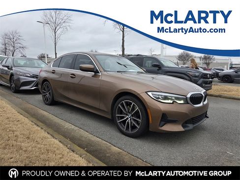 Used 2019 BMW 330i xDrive Sedan w/ Convenience Package image 1