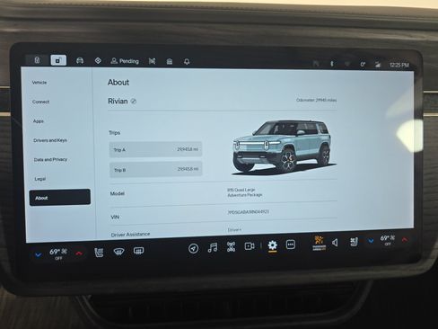Used 2024 Rivian R1S Adventure AWD/4WD image 29