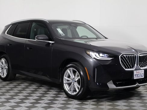 Used 2025 BMW X3 xDrive30i w/ Convenience Package AWD/4WD image 3