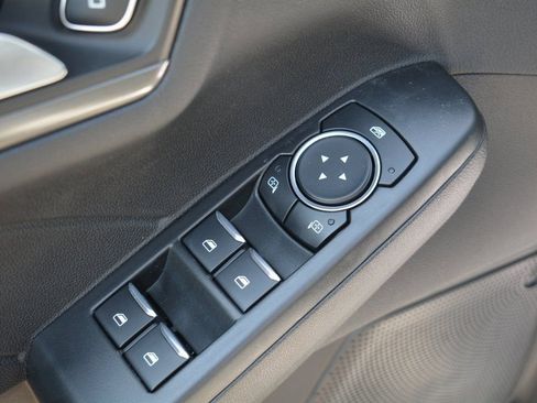 New 2025 Ford Escape SE FWD image 8