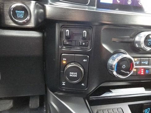 Used 2024 Ford F350 Lariat image 21