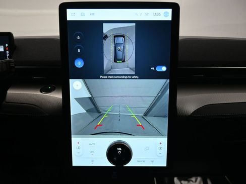 Used 2023 Ford Mustang Mach-E Select image 19