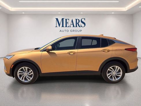 Used 2025 Buick Envista Preferred w/ Convenience I Package FWD image 2