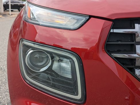 New 2025 Hyundai Venue SEL image 11