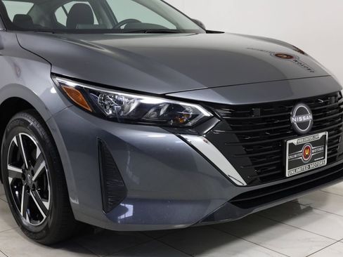 Used 2025 Nissan Sentra SV FWD image 37