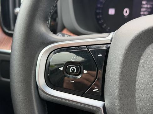 Used 2024 Volvo XC60 B5 Plus w/ Protection Package Premier AWD/4WD image 29
