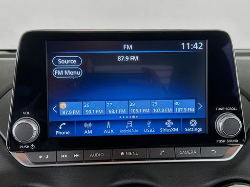 Used 2025 Nissan Sentra SV image 19