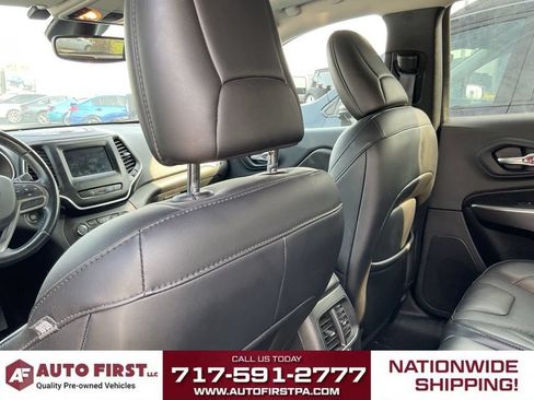 Used 2021 Jeep Cherokee Latitude Lux w/ Sun & Sound Group AWD/4WD image 9