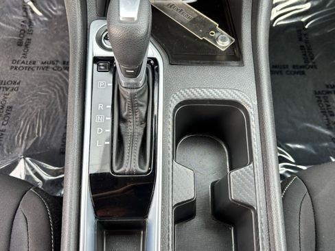 Certified 2025 Nissan Sentra SV image 25