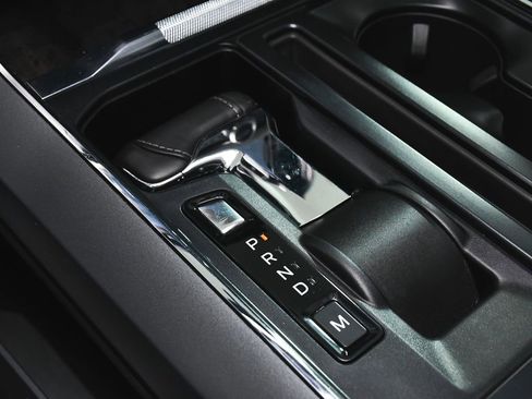 Used 2023 Ford F150 Lariat w/ Equipment Group 502A High image 28