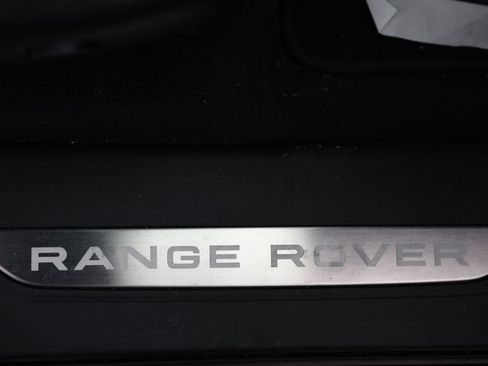 Used 2026 Land Rover Range Rover Velar S AWD/4WD image 28