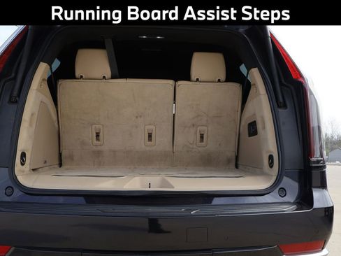 Used 2023 Cadillac Escalade Premium Luxury w/ Performance Package image 24