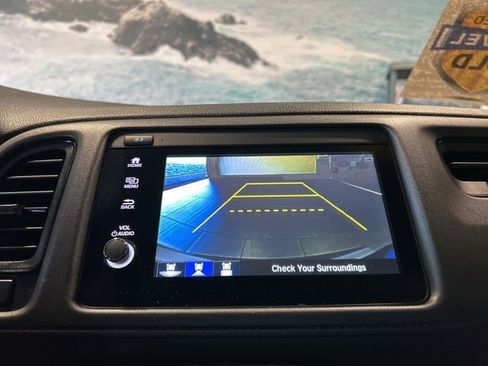 Used 2019 Honda HR-V Sport image 6