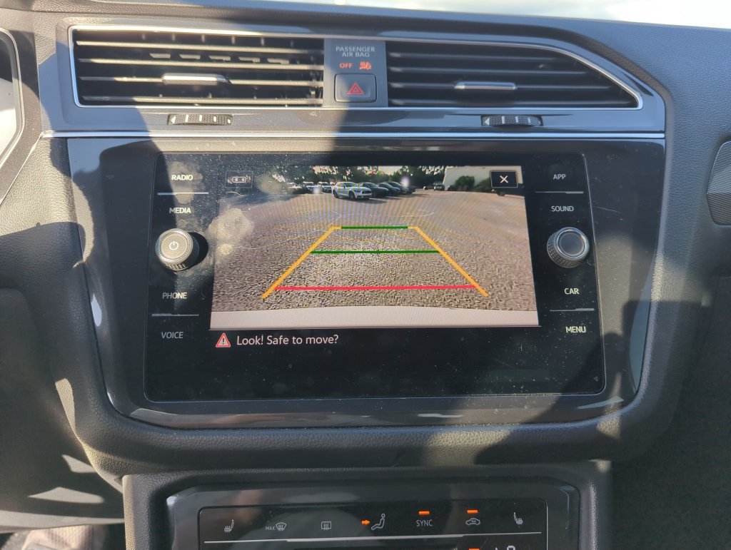 Certified 2024 Volkswagen Tiguan SE R-Line FWD image 26