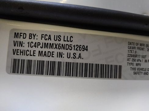 Used 2022 Jeep Cherokee Latitude Lux AWD/4WD image 33