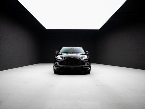 Used 2021 Aston Martin DBX image 85