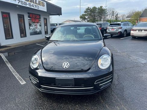 Used 2019 Volkswagen Beetle 2.0T SE image 3