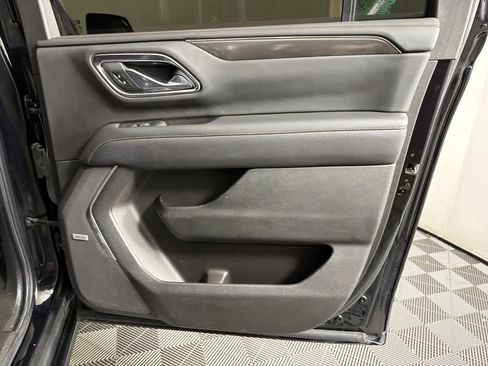 Used 2021 GMC Yukon XL AT4 w/ Rear Media and Nav Package image 17