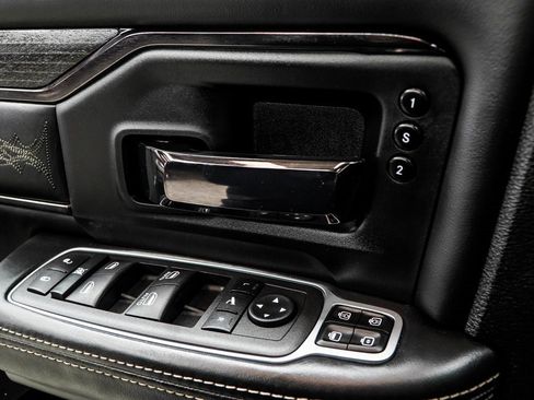 Used 2024 RAM 2500 Limited image 45